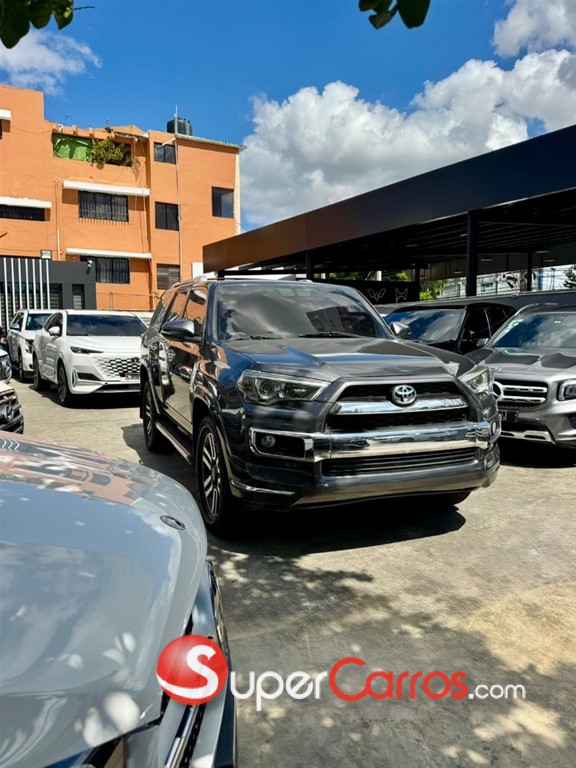 2017 Toyota 4 Runner SR5 Premium — foto 3 / 11