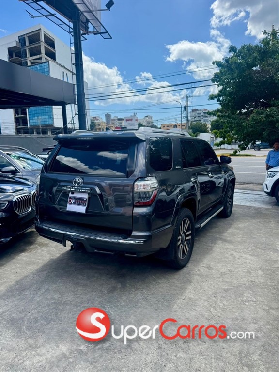 2017 Toyota 4 Runner SR5 Premium — foto 10 / 11