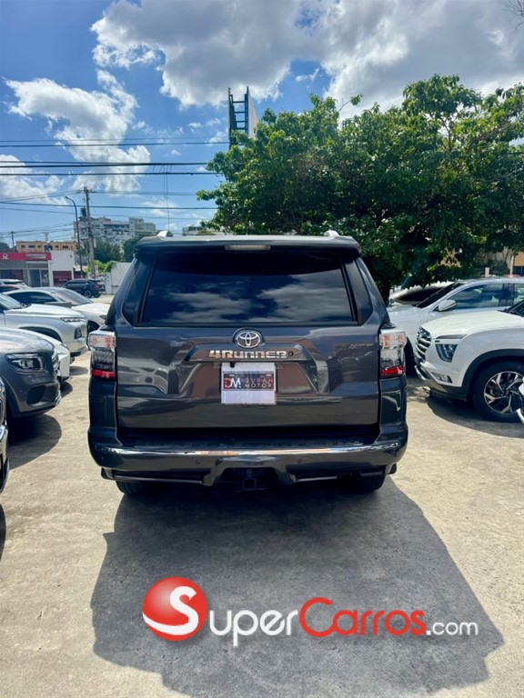2017 Toyota 4 Runner SR5 Premium — foto 11 / 11