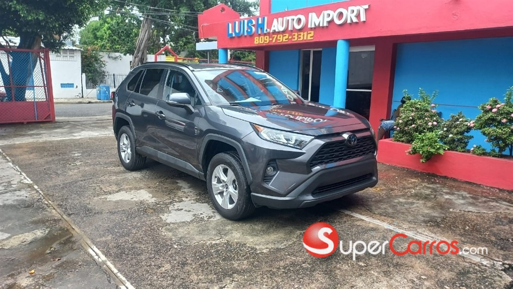 2021 Toyota RAV4 XLE