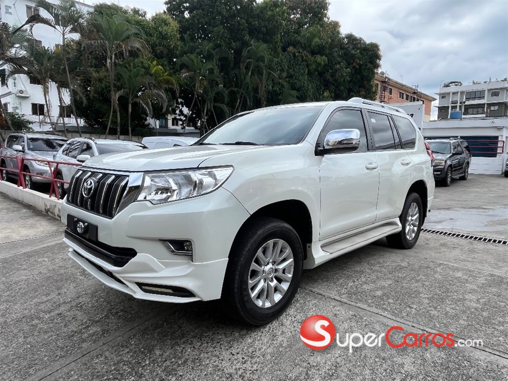2020 Toyota Land Cruiser Prado TXL