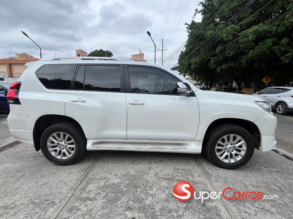 2020 Toyota Land Cruiser Prado TXL — foto 5 / 10