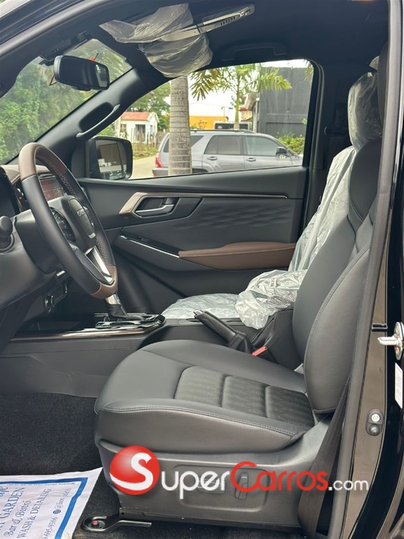 2026 Isuzu DMAX LSE — foto 8 / 10