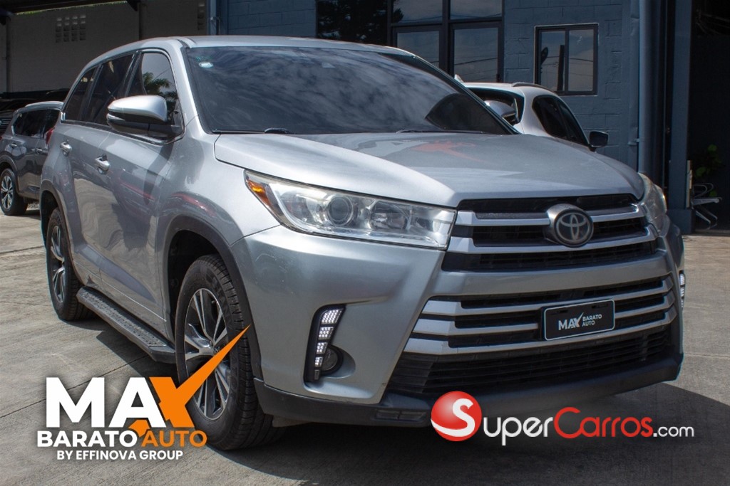 2017 Toyota Highlander LE — foto 2 / 12