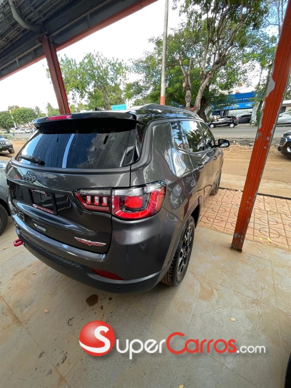 2021 Jeep Compass TrailHawk — foto 2 / 12
