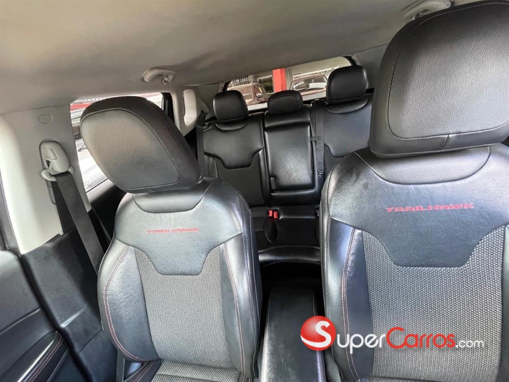 2021 Jeep Compass TrailHawk — foto 7 / 12