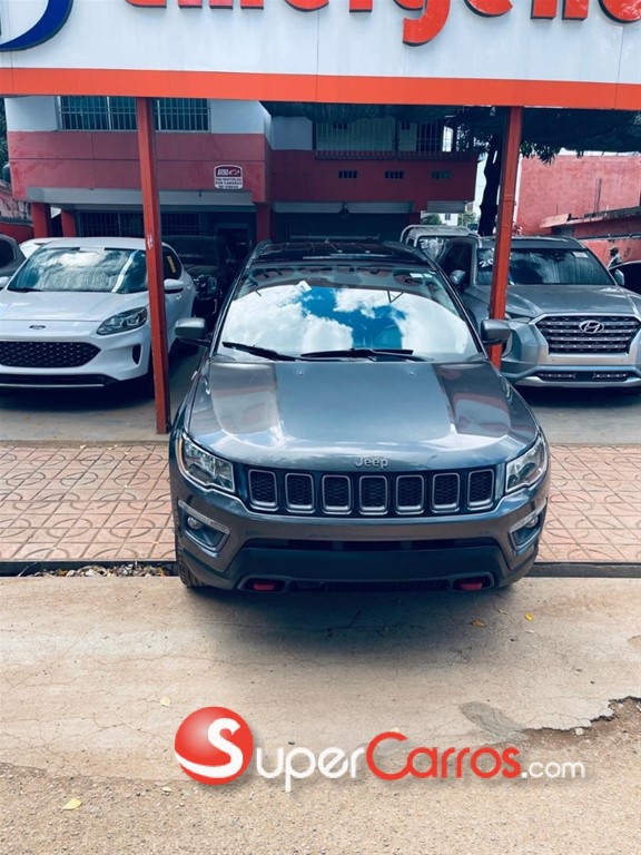 2021 Jeep Compass TrailHawk — foto 12 / 12