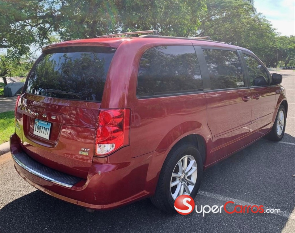2014 Dodge Grand Caravan SXT — foto 8 / 12