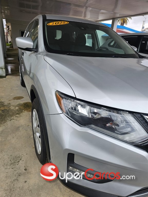 2020 Nissan Rogue SV — foto 3 / 6