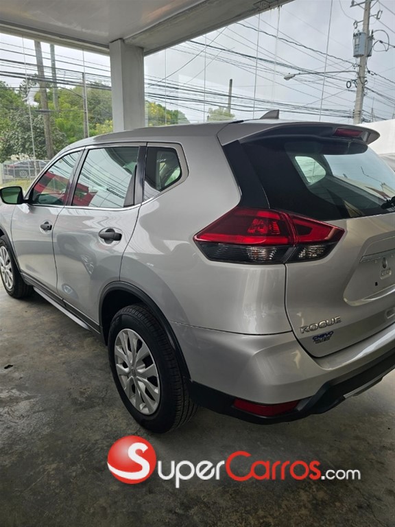 2020 Nissan Rogue SV — foto 5 / 6