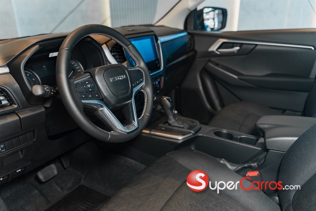 2026 Isuzu DMAX LS — foto 7 / 12