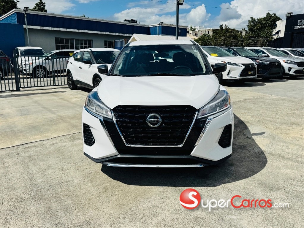 2021 Nissan Kicks — foto 2 / 12