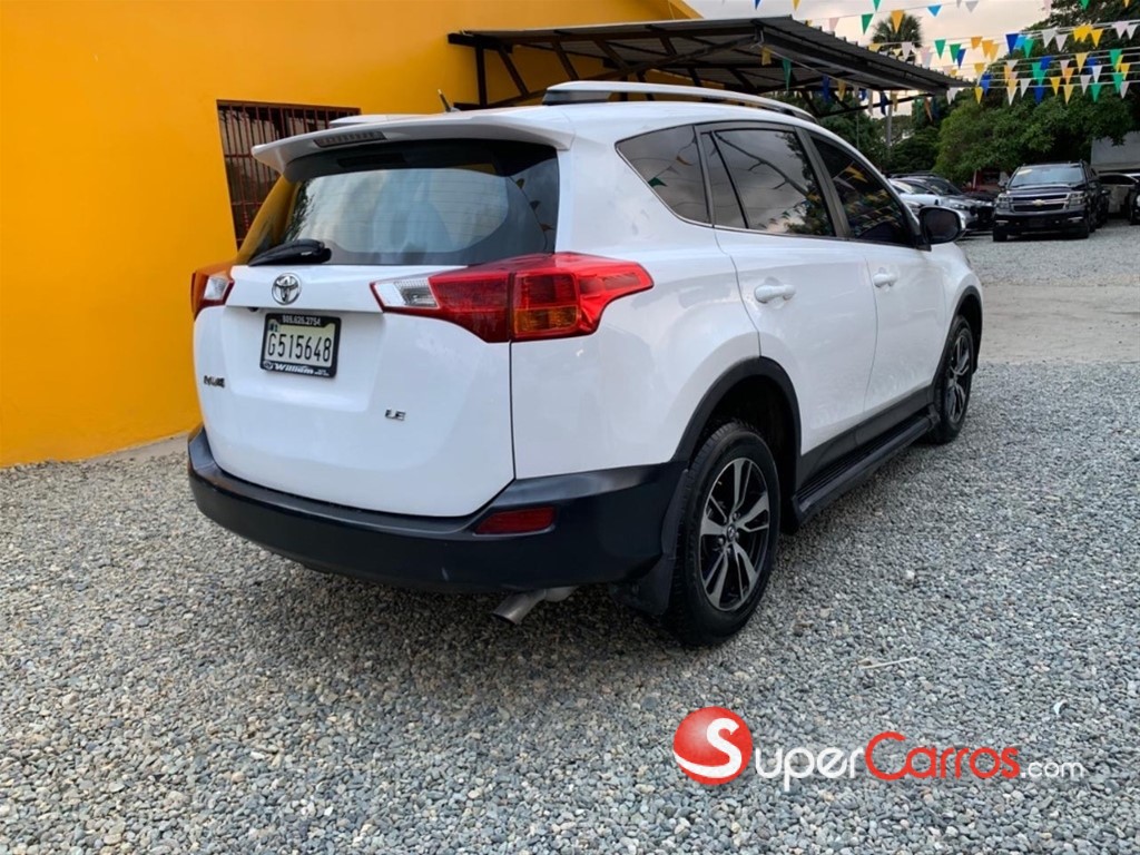 2015 Toyota RAV4 LE — foto 6 / 9