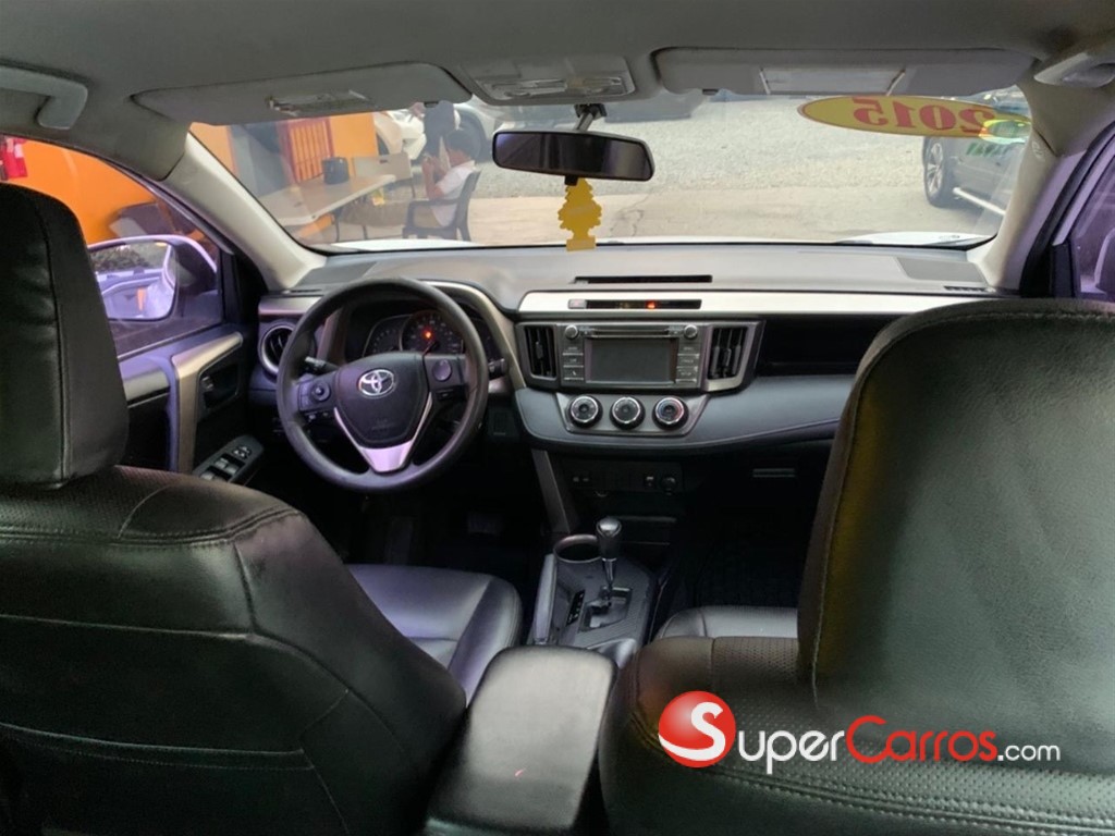 2015 Toyota RAV4 LE — foto 7 / 9