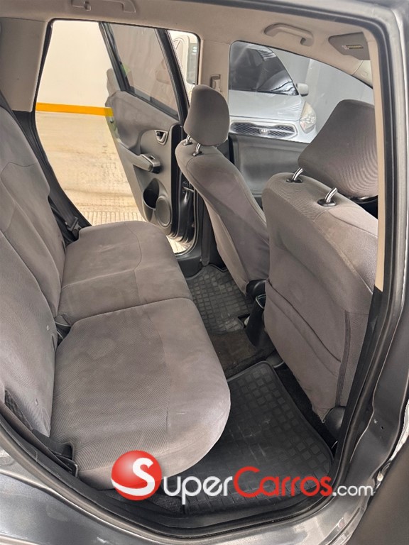 2012 Honda Fit EX — foto 9 / 12