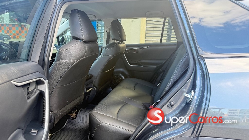 2021 Toyota RAV4 LE PLUS — foto 5 / 10