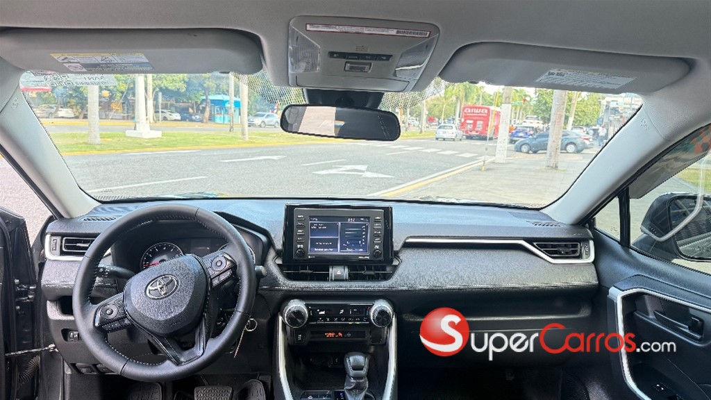 2021 Toyota RAV4 LE PLUS — foto 6 / 10