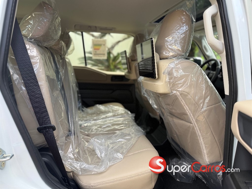 2026 Toyota Land Cruiser Prado — foto 7 / 10