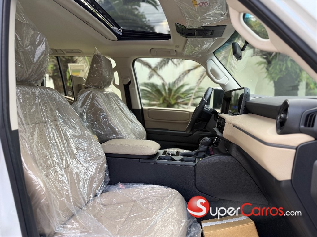 2026 Toyota Land Cruiser Prado — foto 9 / 10