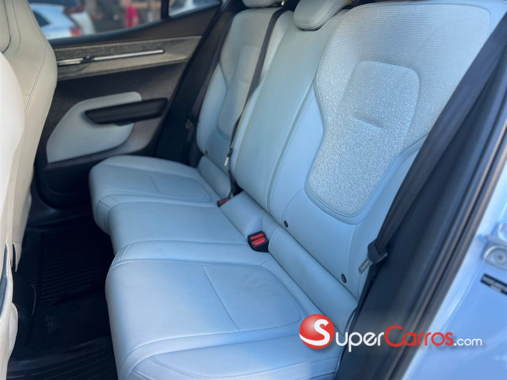 2025 Volvo EX30 ULTRA — foto 7 / 10