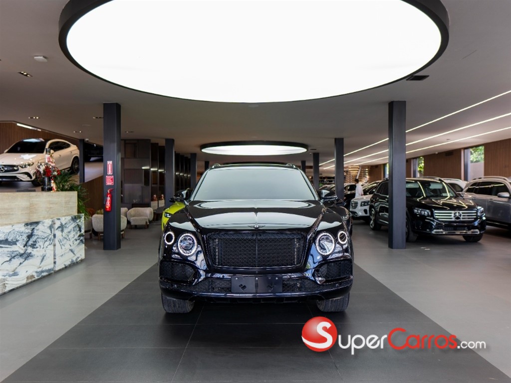 2020 Bentley Bentayga — foto 2 / 11