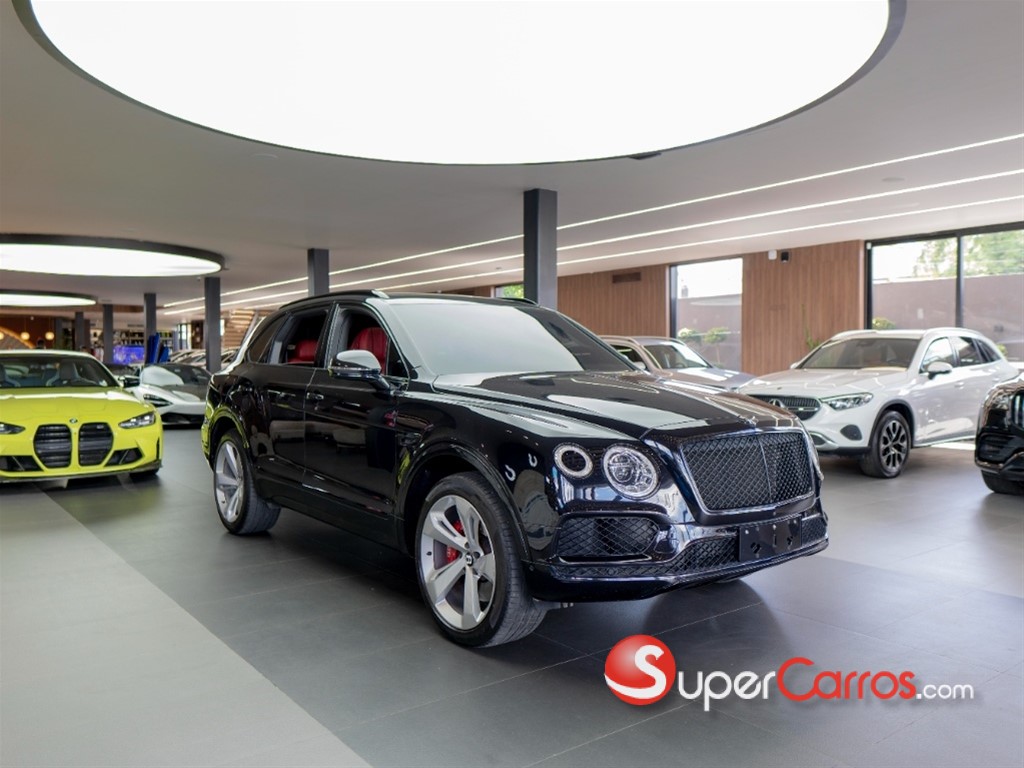 2020 Bentley Bentayga — foto 3 / 11