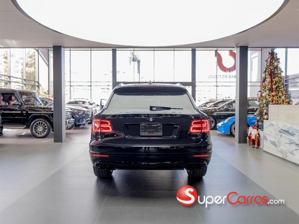 2020 Bentley Bentayga — foto 4 / 11