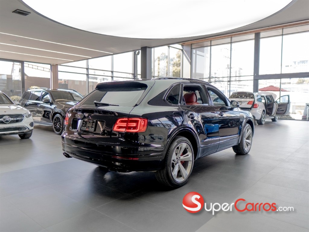 2020 Bentley Bentayga — foto 6 / 11