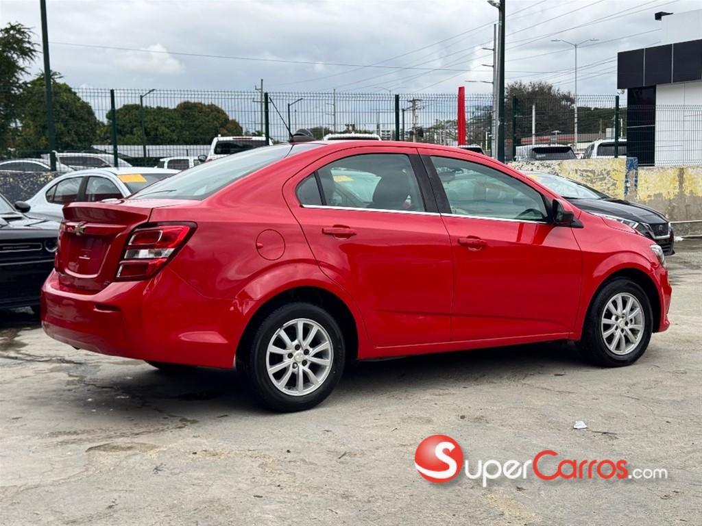 2020 Chevrolet Sonic LT — foto 4 / 10