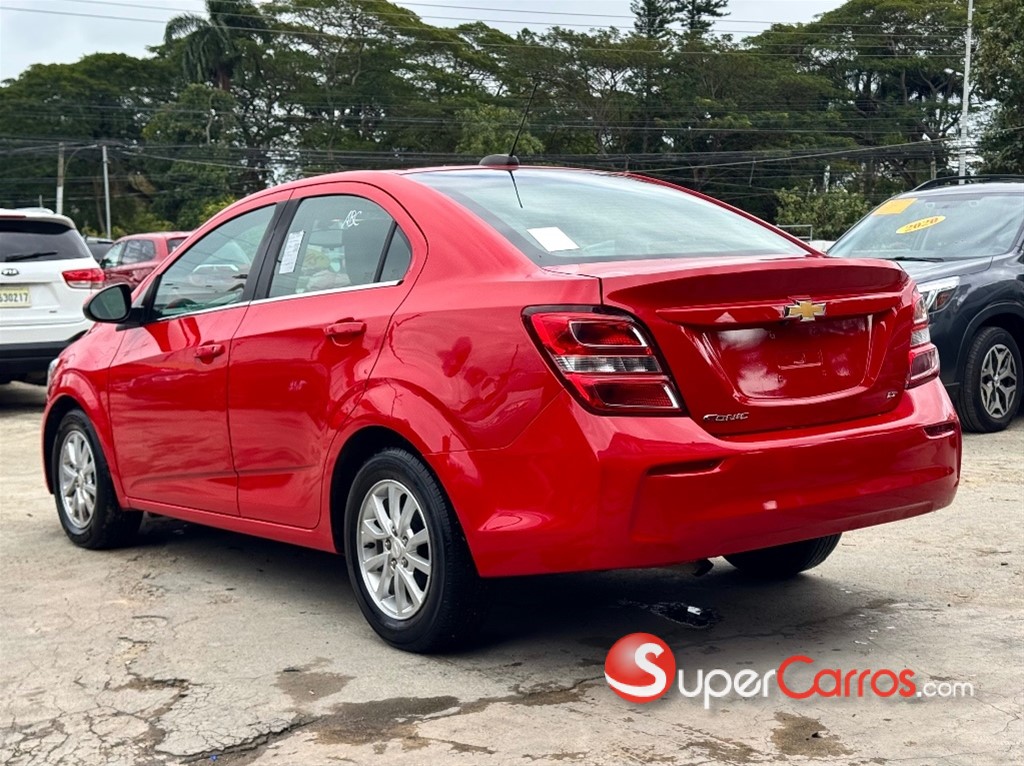 2020 Chevrolet Sonic LT — foto 5 / 10