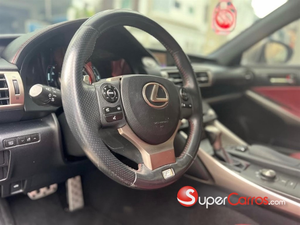 2015 Lexus IS 350 F Sport — foto 7 / 9