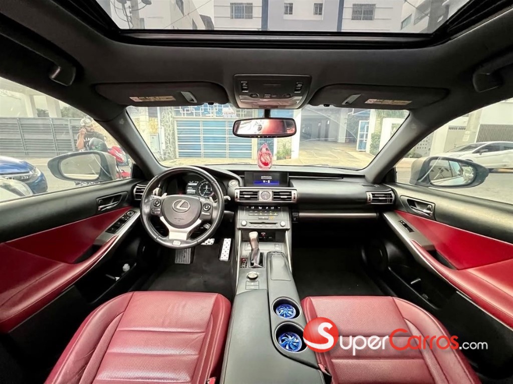 2015 Lexus IS 350 F Sport — foto 9 / 9