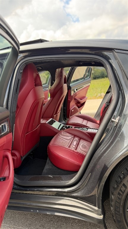 2019 Porsche Panamera Turbo — foto 6 / 12