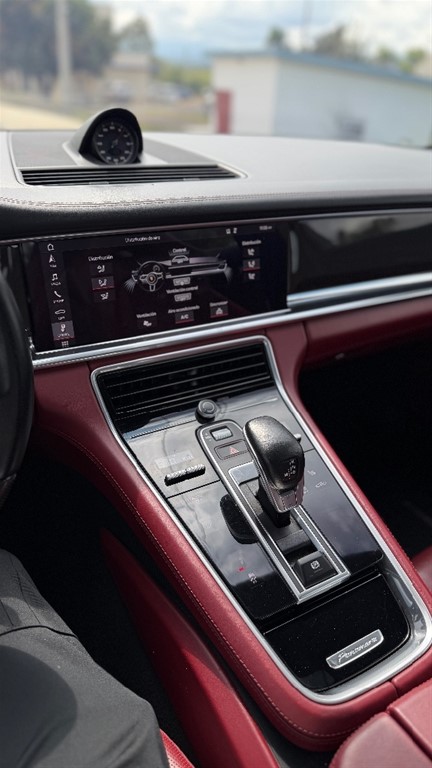 2019 Porsche Panamera Turbo — foto 12 / 12