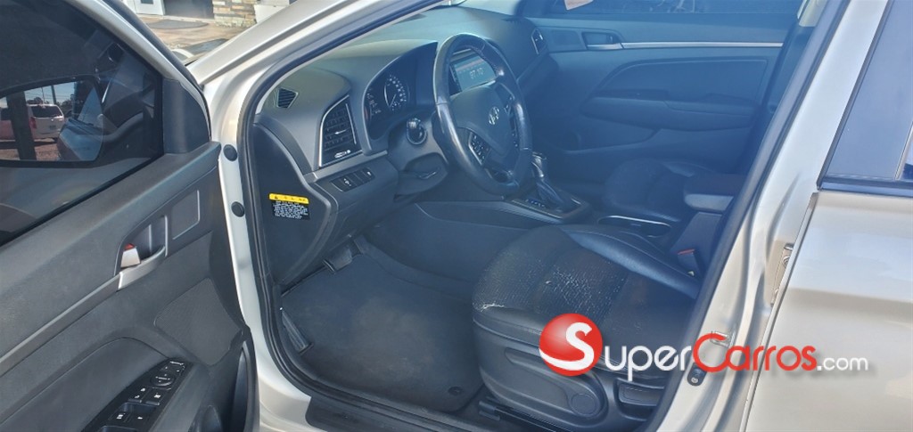 2018 Hyundai Avante — foto 5 / 12