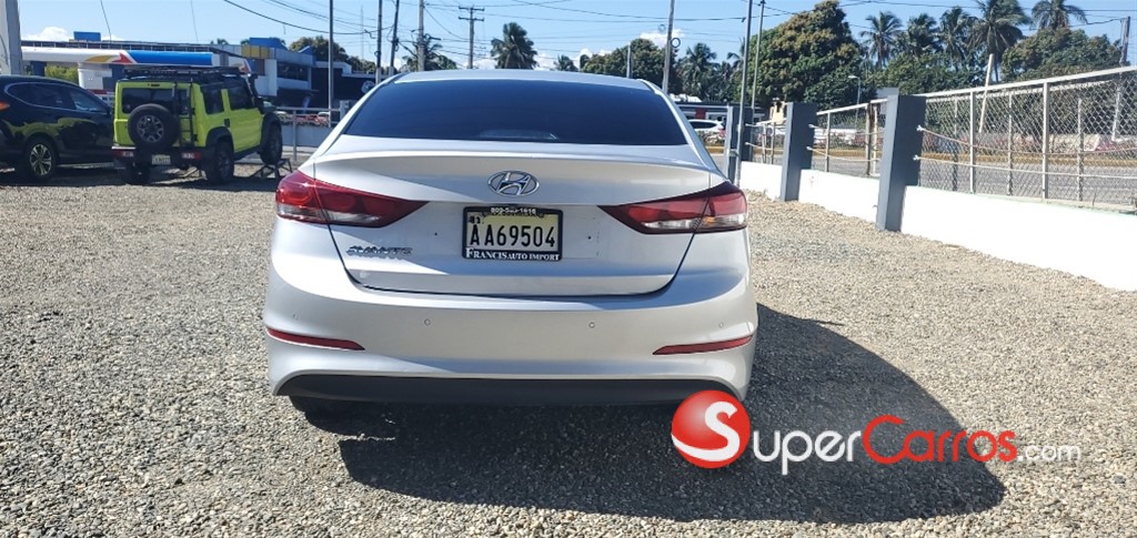 2018 Hyundai Avante — foto 6 / 12