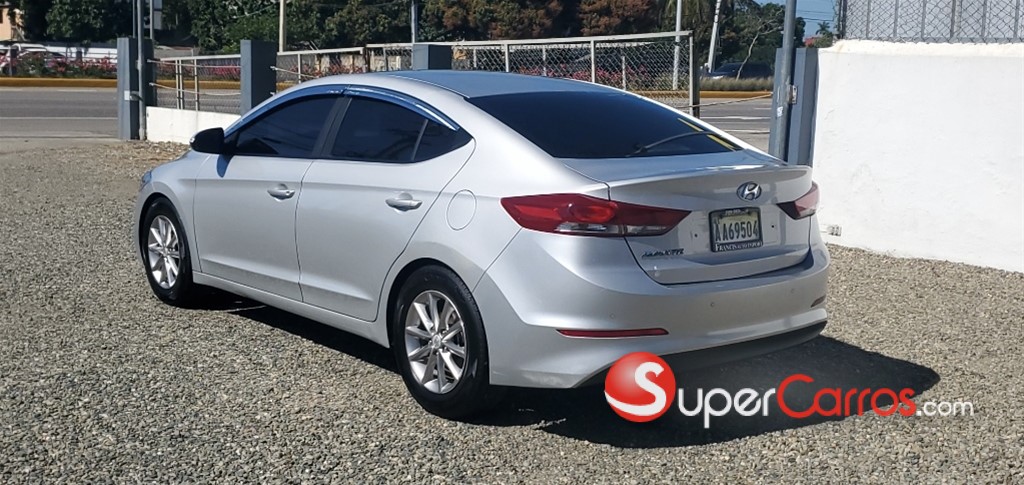 2018 Hyundai Avante — foto 12 / 12