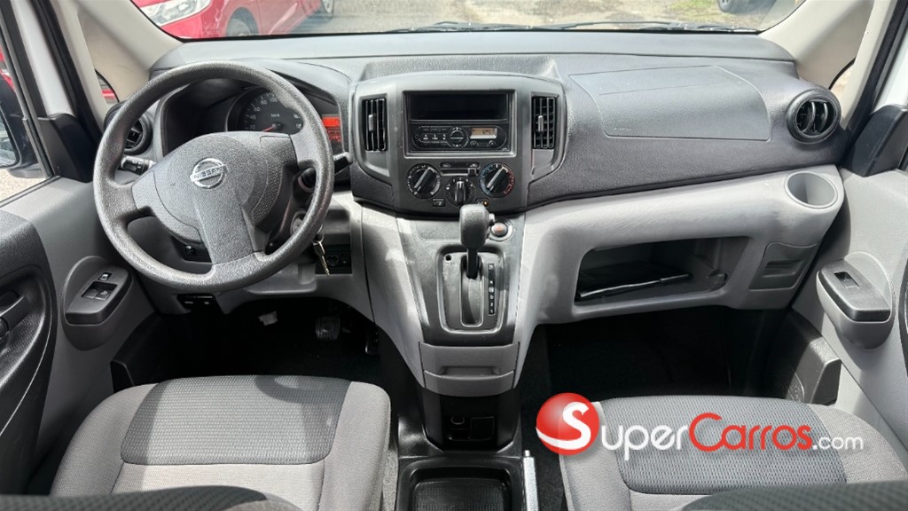 2020 Nissan NV 200 — foto 4 / 12