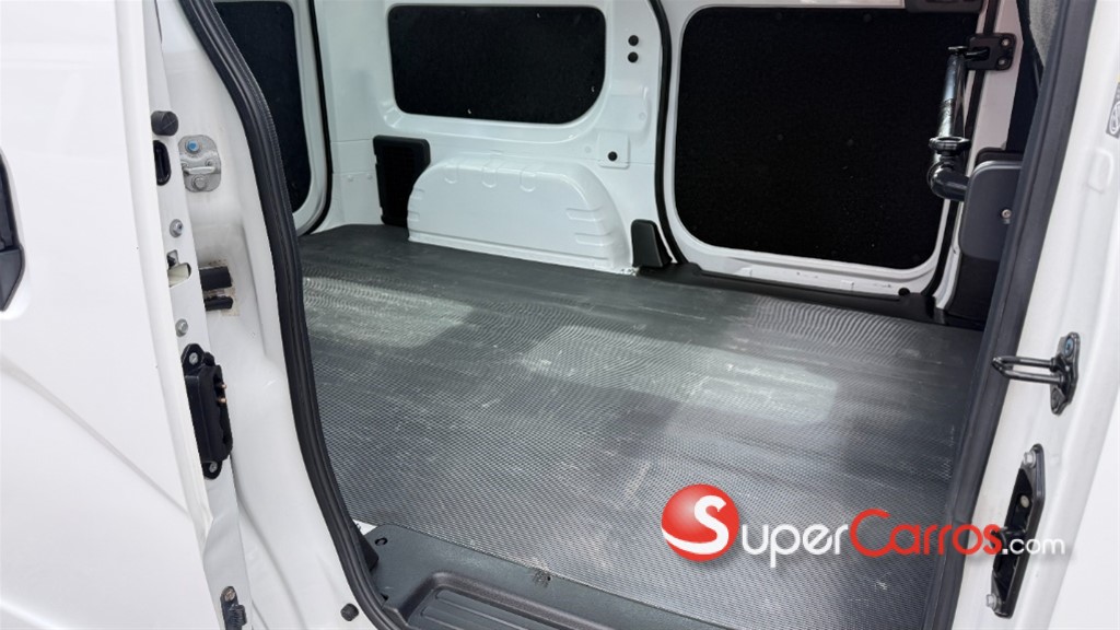 2020 Nissan NV 200 — foto 5 / 12