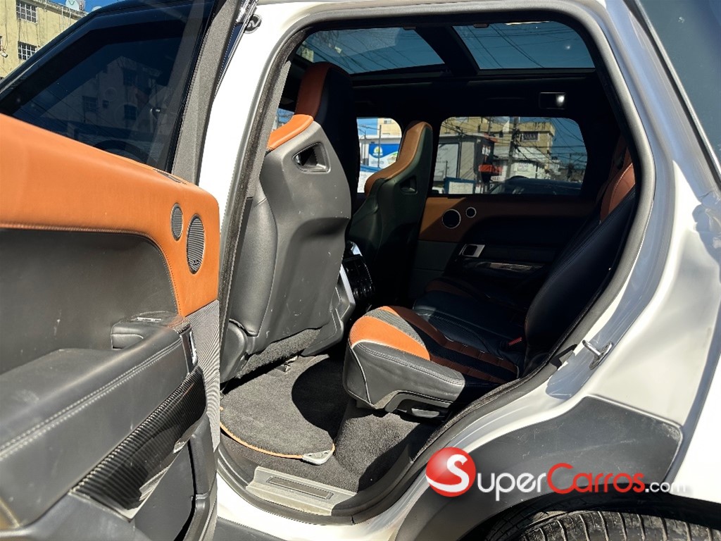 2016 Land Rover Range Rover Sport SVR SuperCharged — foto 10 / 12