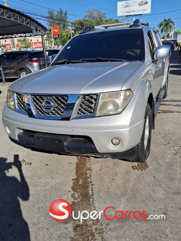 2009 Nissan Navara LE