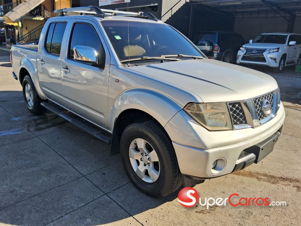2009 Nissan Navara LE — foto 2 / 8