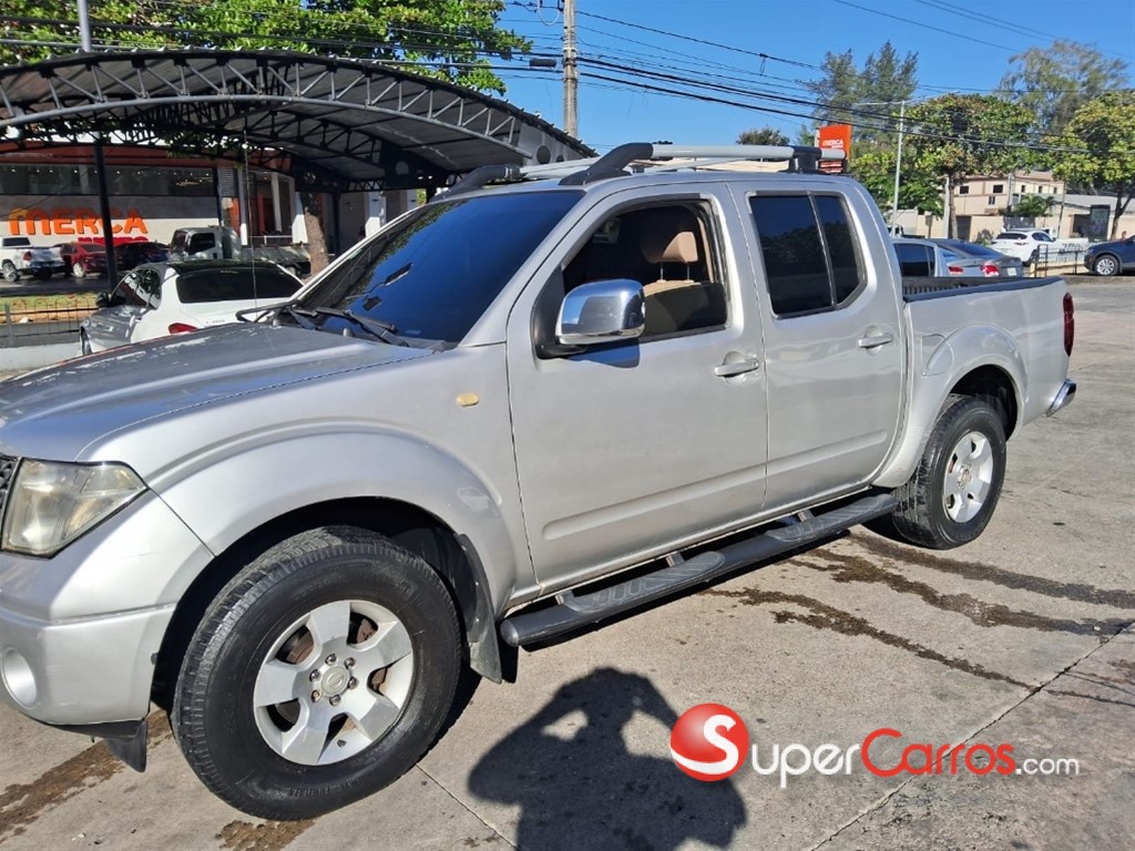 2009 Nissan Navara LE — foto 5 / 8