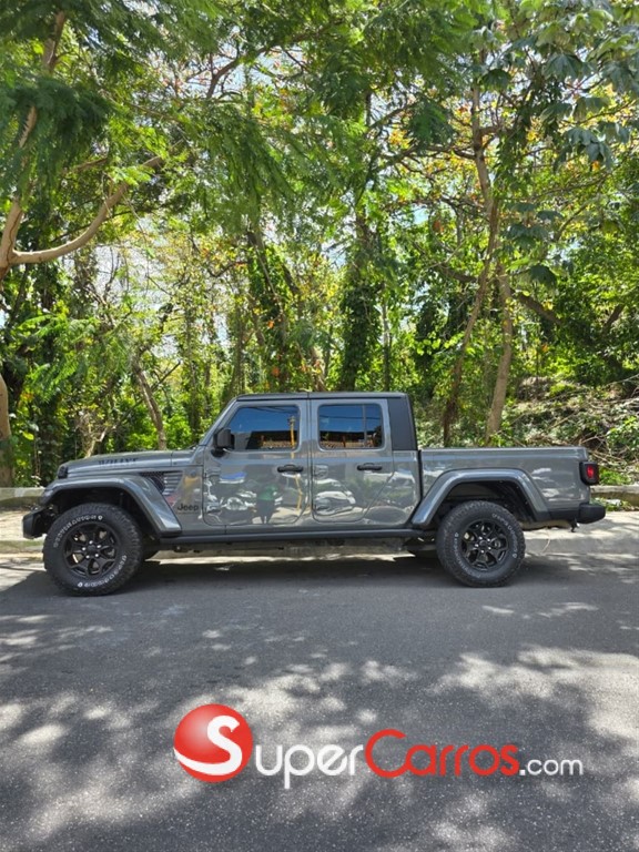 2022 Jeep Gladiator — foto 9 / 12