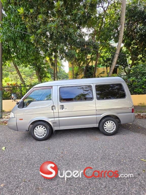 2017 Mazda Bongo — foto 9 / 12