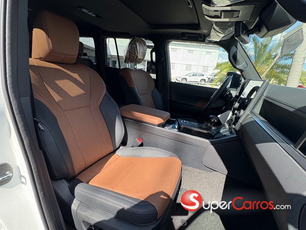 2026 Lexus GX 550 Premium Plus — foto 9 / 11