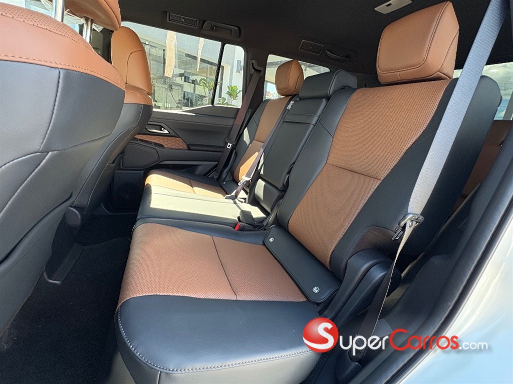 2026 Lexus GX 550 Premium Plus — foto 10 / 11