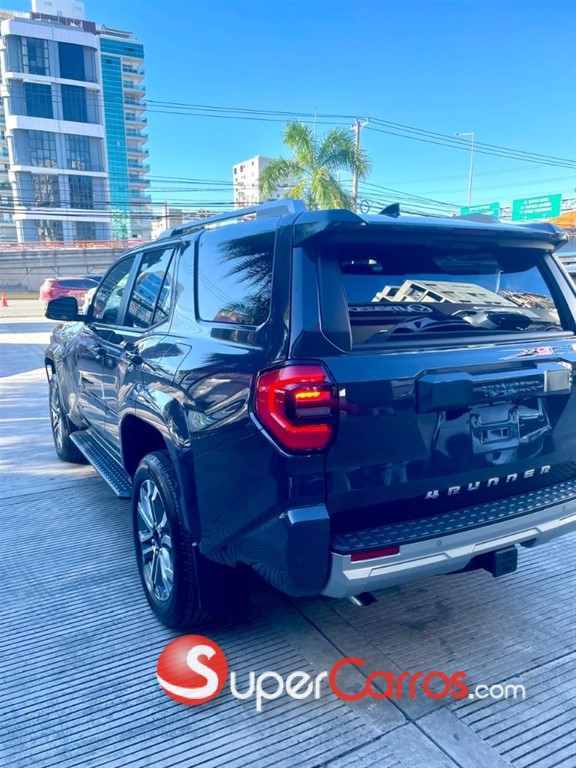 2026 Toyota 4 Runner Limited — foto 6 / 7