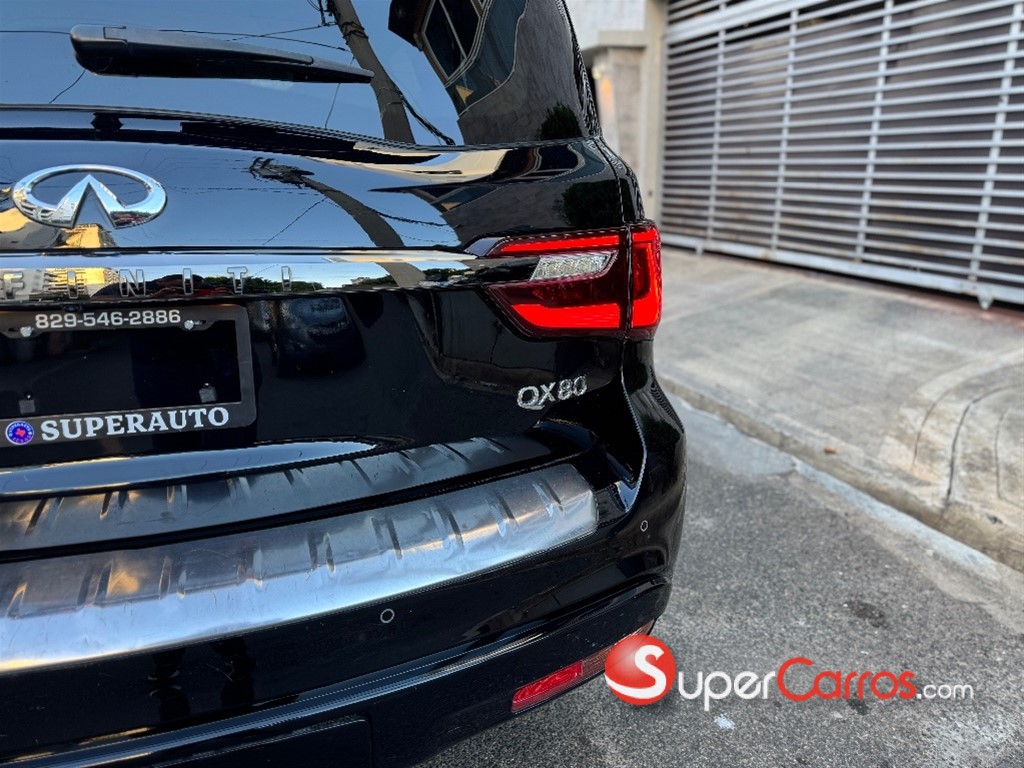 2021 Infiniti QX-80 — foto 4 / 12