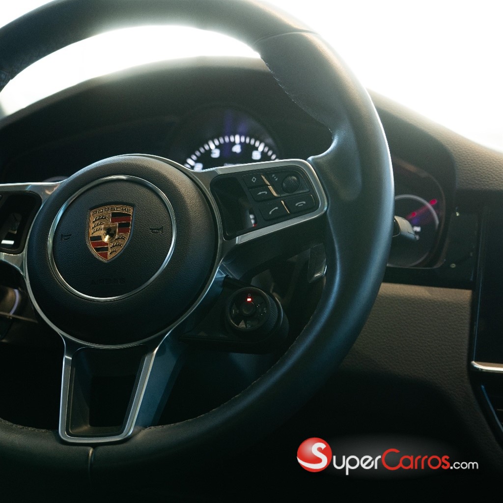 2020 Porsche Cayenne — foto 11 / 12